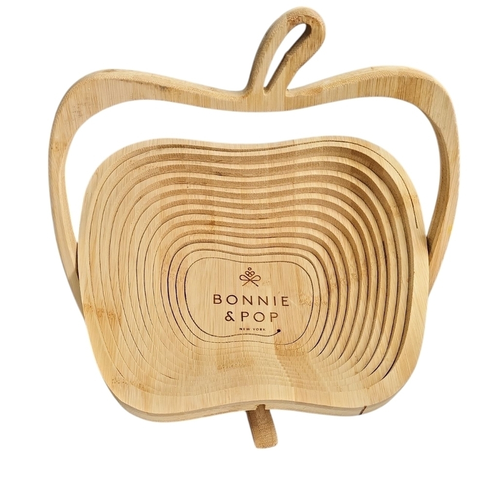 Bonnie & Pop New York  Expandable Wooden Apple Fruit Flowers Basket Tray Trivet